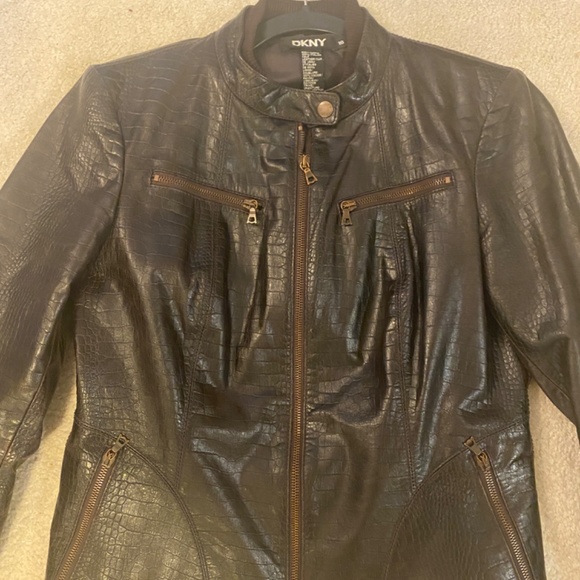 Leather jacket - Picture 2 of 2